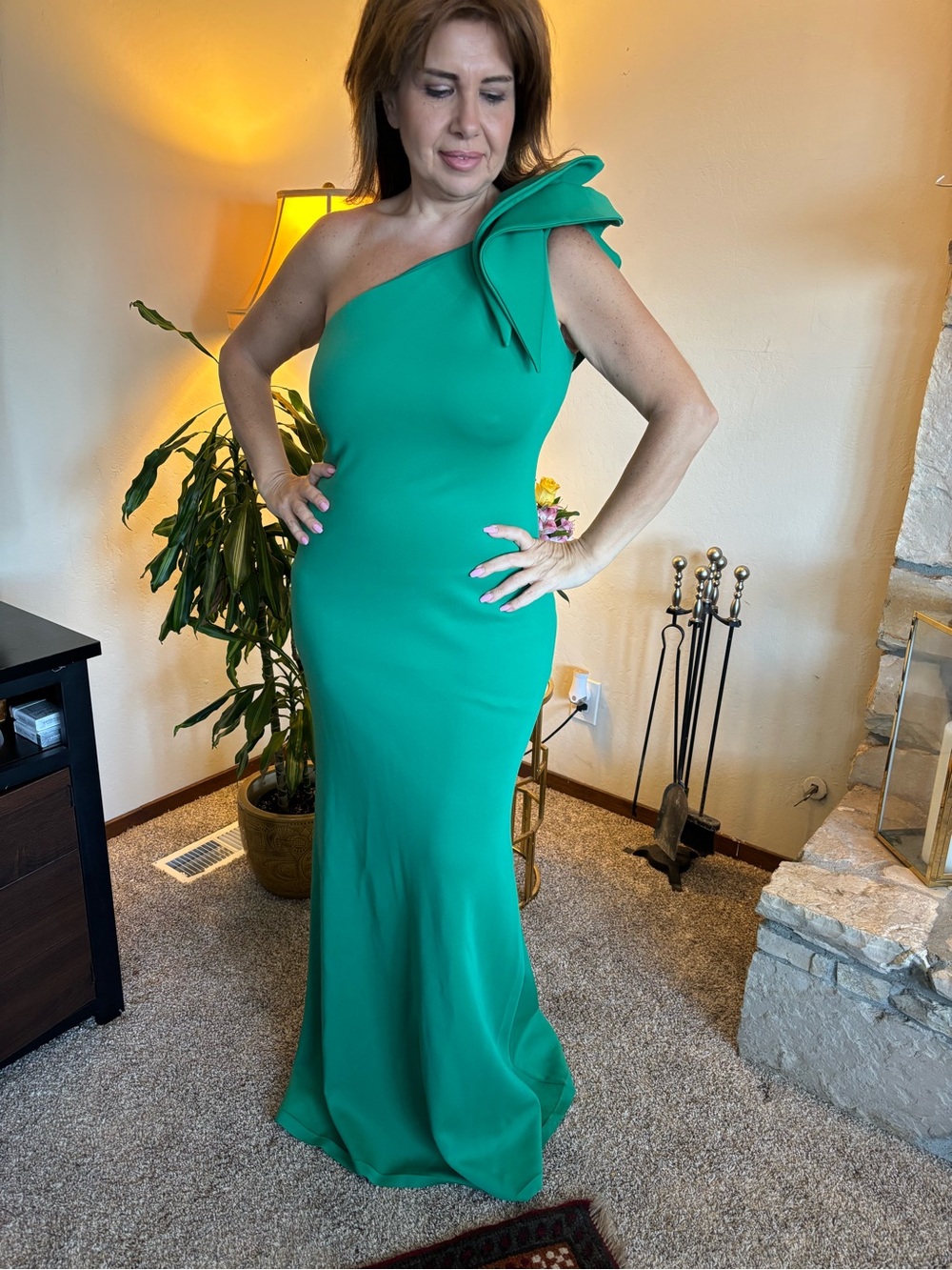 One-Shoulder Emerald Green Formal Gown with Shoulder Bow